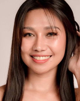 Mia Alvarez as Trixie