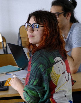 Coraline Delpas as Mia