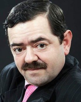 Natig Farzaliyev as molla