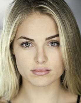 Michelle Randolph as Laura