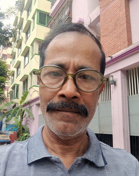 Ashok Bepari as 