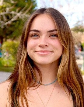 Josie Gardner as Jenna Howard