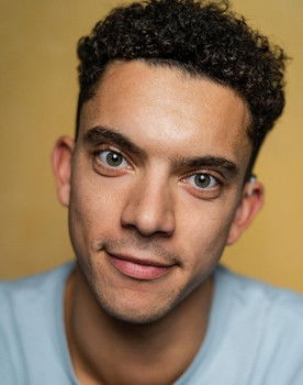 Rolf Choutan as Eithan Lewis