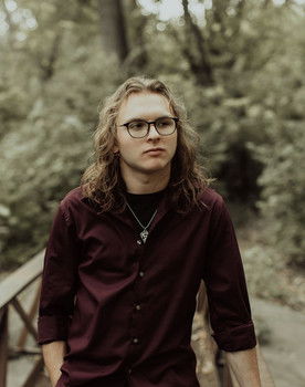 Nash Murdock as Narrator (Voice)