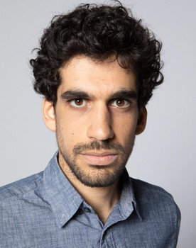 Alejandro Guzmán as Alejandro