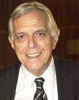 Oswaldo Loureiro as 