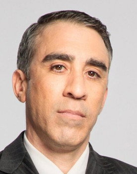 Γιάννης Λεάκος as Νίκος Καστίλιας