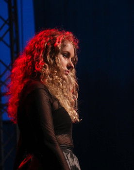 Maria Valdobreva as Stefi