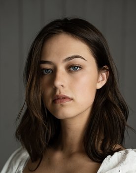 Alexa Rowan as Marianne