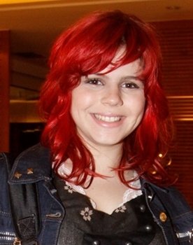 Guta Gonçalves as Maria Eugênia Paiva (Gigi)