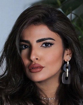 Najla Al-Abdullah as Noha