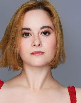 Claire Kniaz as Aimie