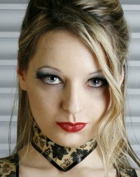 Lucy Loves Latex Skin Tight
