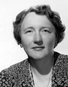 Marjorie Main as Ma Kettle