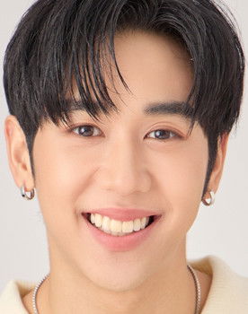 Thanawin Teeraphosukarn as Film