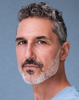 Ethan Zohn as Murry Ellis