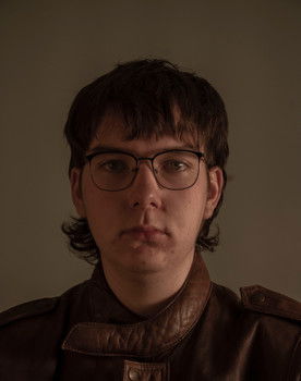 Murray Thomson as Johnny