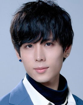 Yasuhito Nakamura as Kaoru Namikido