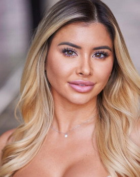 Briana Rowe