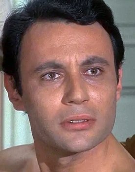Michel Subor as Xavier Mareche