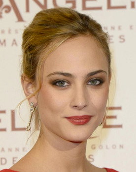 Nora Arnezeder as Jazz