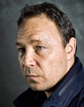 Stephen Graham as Detective Mulligan