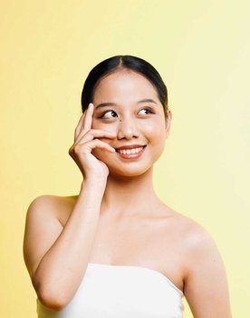 Nove Ayu as Nina