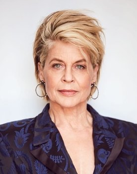 Linda Hamilton Photo