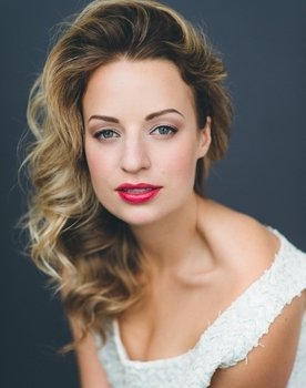 Karen Knox Photo