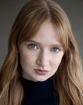 Isolde Ardies as Hulda