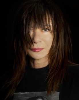 Adele Bertei as Isabel