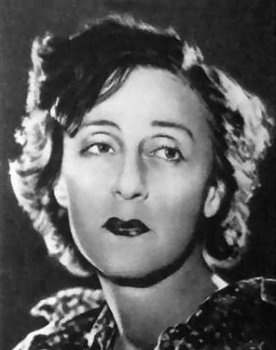 Veriko Anjaparidze as Mother