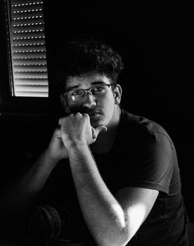 Iustin Bauer as Gambler