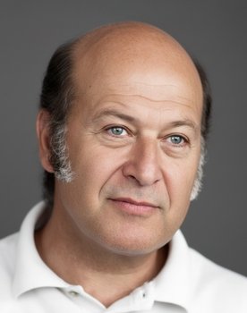 Cüneyt Gökçer as Barbaros Hayrettin Pasa 'Hizir Reis'