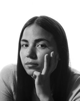 Adriana Bello Mejías as Ana