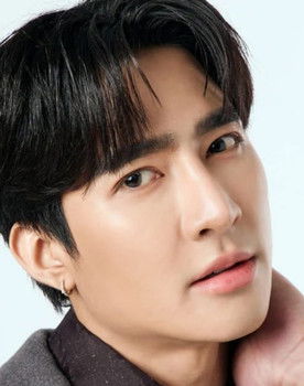 Pirapat Watthanasetsiri