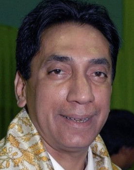 Chand Parwez Servia as 