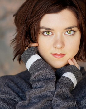 Simone Carter as Casey