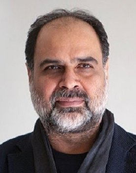 Mojtaba Mirtahmasb as Self