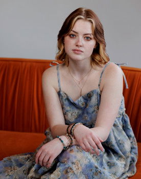 Reilly Dakota as Girl