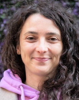 Cecília Felméri as Wife