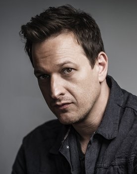 Josh Charles Photo