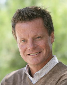Stefan Schwarz as Self