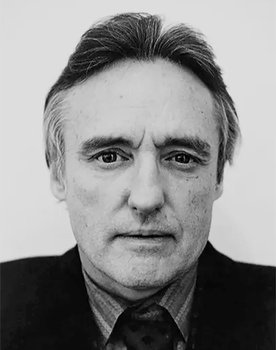 Dennis Hopper as Self