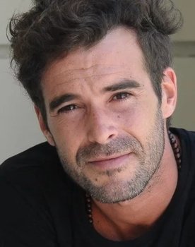 Nicolás Cabré