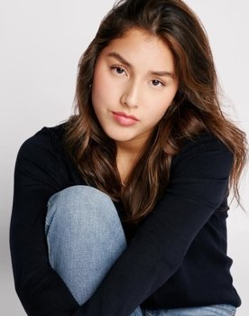 Giordana Petralia as Irina