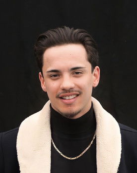 Jesper Stenberg as Ewan McWhirter