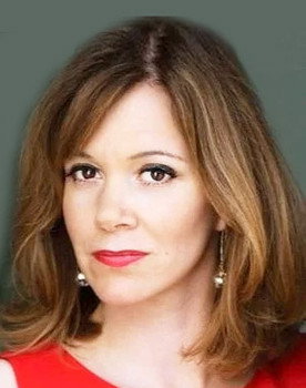 Kate Zenna as Dr. Cassie
