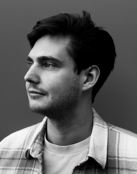 Mathieu Moës as Self
