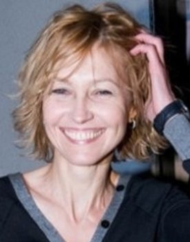 Inna Rosenaite as Agatha